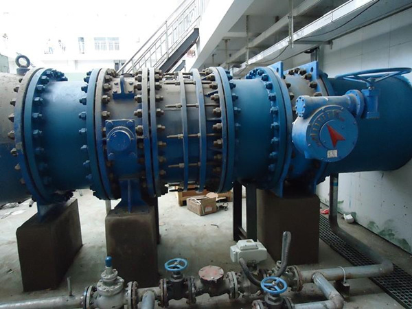 1663223101148316.jpg 雙法蘭限位伸縮接頭用于安徽化工廠.jpg